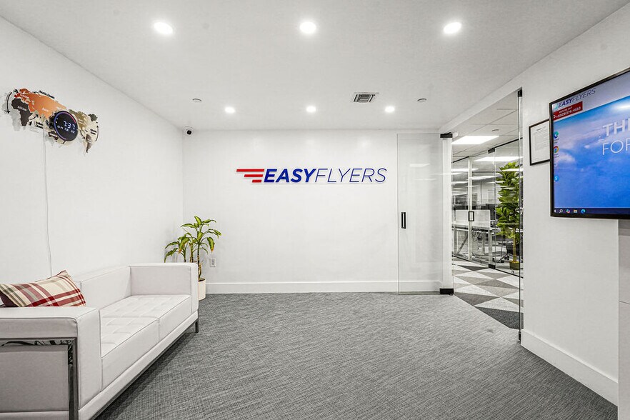 More Photos Of 1110 Brickell Ave, Miami Office For Sale