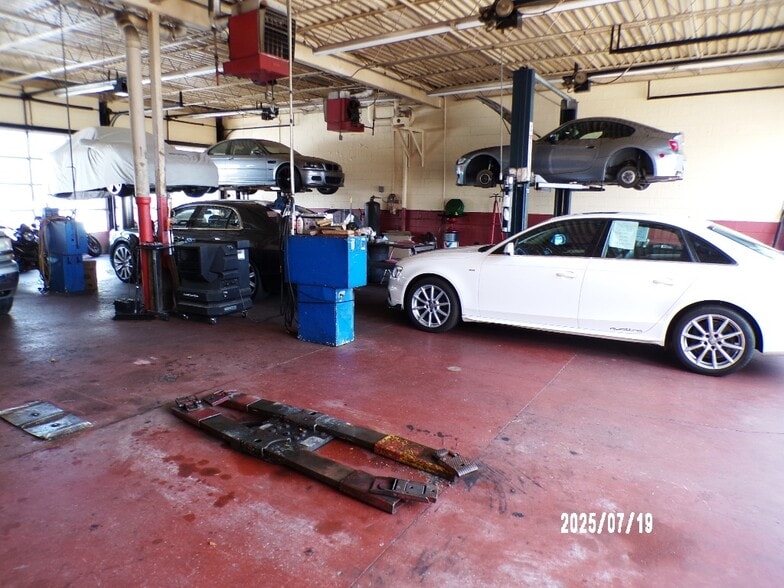 More Photos Of 140 Garner Rd, Spartanburg Auto Repair For Lease