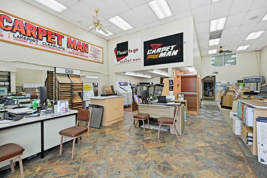 More Photos Of 3511 Redwood St, Clearlake Freestanding For Sale