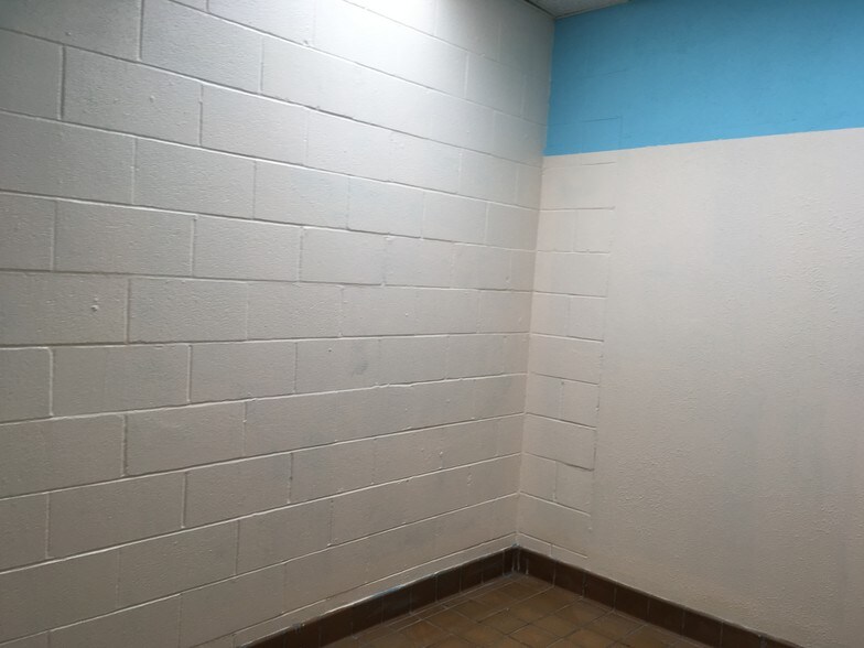 More Photos Of 11001 Fondren Rd, Houston Freestanding For Lease