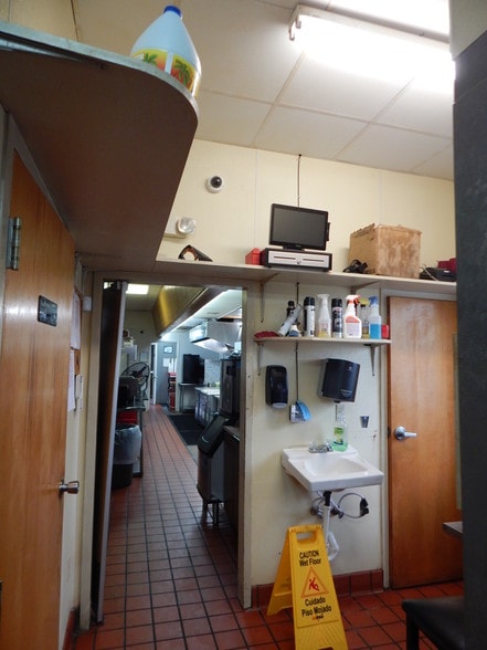 More Photos Of 180 Lumber City Hwy, Hazlehurst Restaurant For Sale