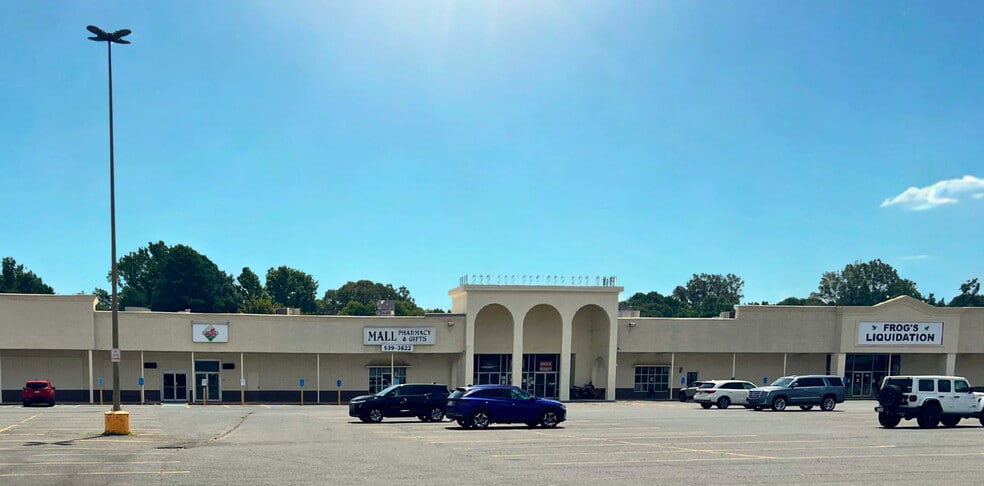 More Photos Of 501 S Main St, Springhill Unknown For Lease