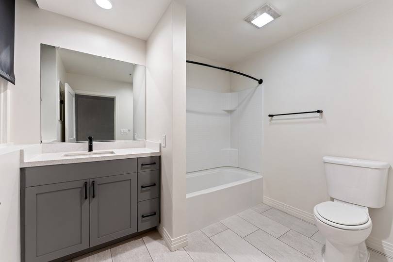 More Photos Of 1007 5th Ave, San Diego Apartments For Lease