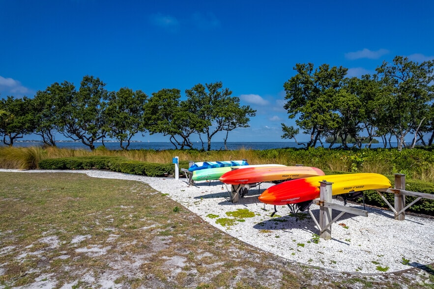 More Photos Of 12340 Manatee Ave W, Bradenton Land For Sale