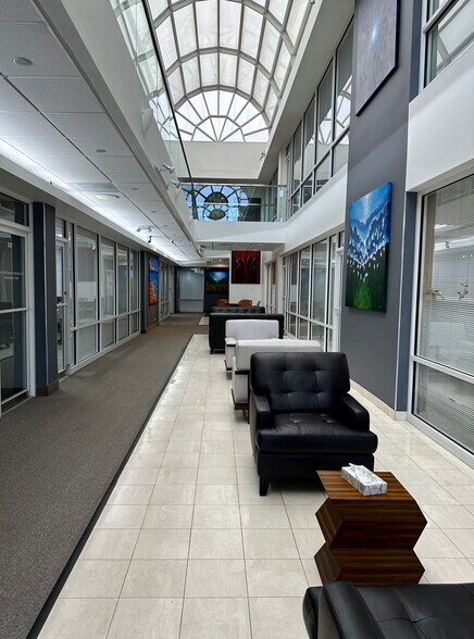 More Photos Of 1S443 Summit Ave, Oakbrook Terrace Medical For Sale