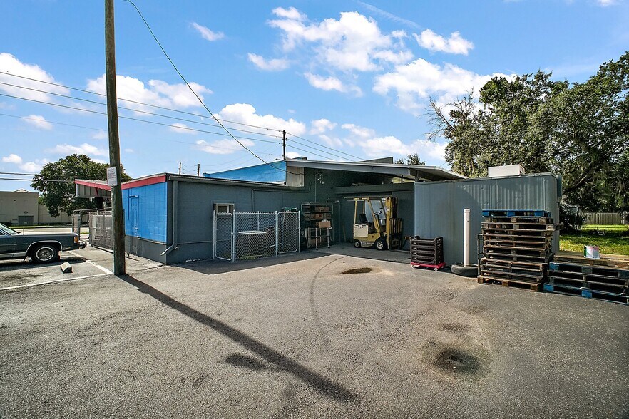 More Photos Of 454 N Park Ave, Apopka Storefront For Sale