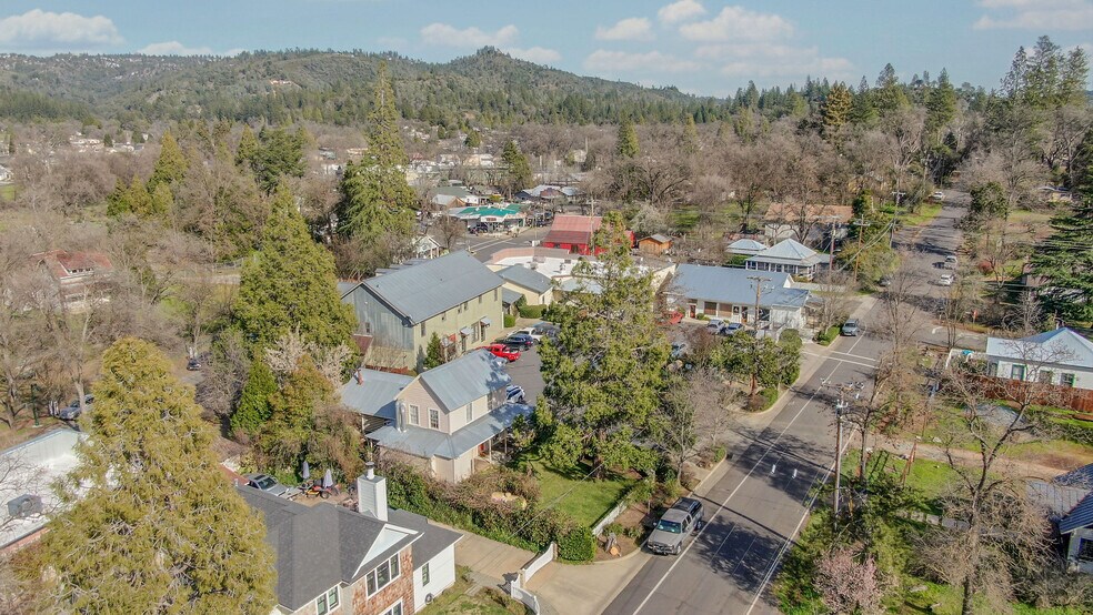 More Photos Of 191 Main St, Murphys General Retail For Sale