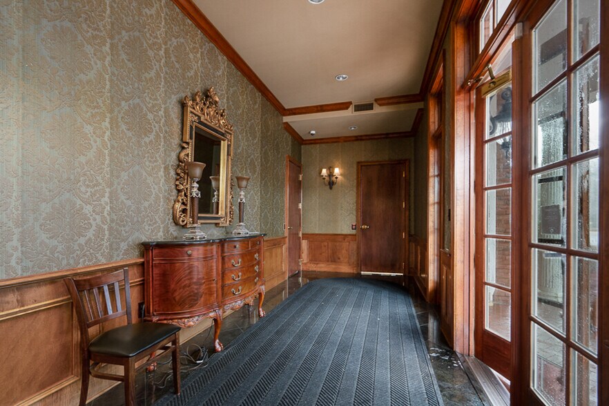 More Photos Of 1040 Founders Blvd, Athens Unknown For Lease