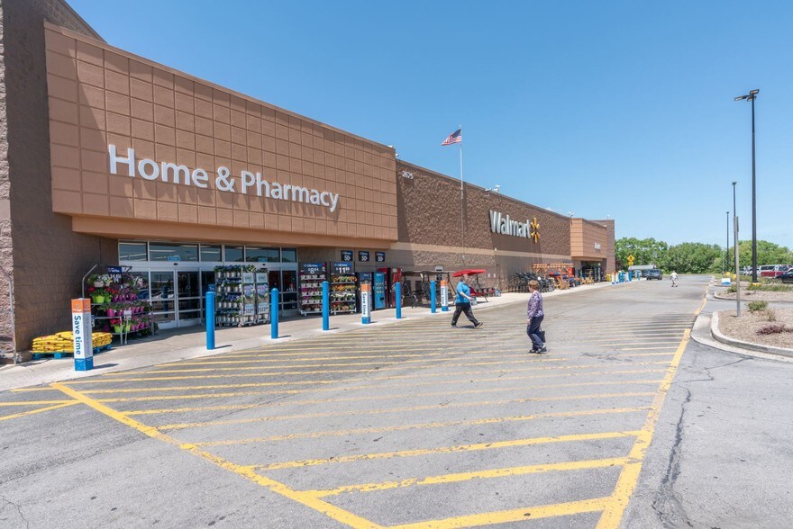 More Photos Of 2675 Decherd Blvd, Winchester Unknown For Lease