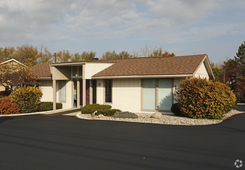Primary Photo Of 4210 W Maumee St, Adrian Office For Lease
