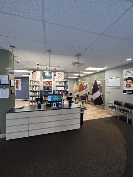 More Photos Of 41 E Court St, Cincinnati Storefront Retail Residential For Lease