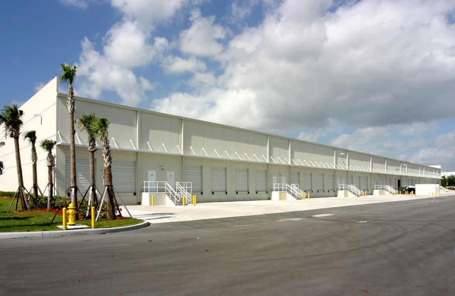 More Photos Of 9990 NW 14th St, Miami Warehouse For Sale