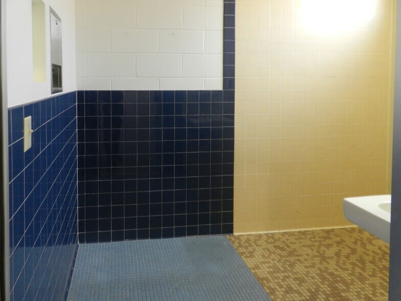 More Photos Of 1311 Broadway, Santa Monica Office For Lease