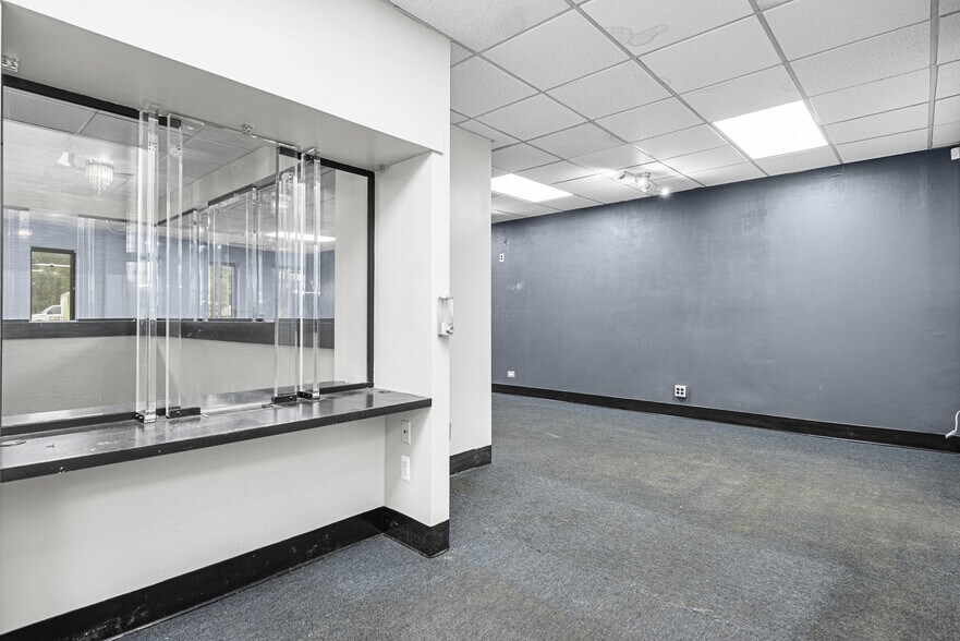 More Photos Of 21511 Van Dyke Ave, Warren Bank For Sale