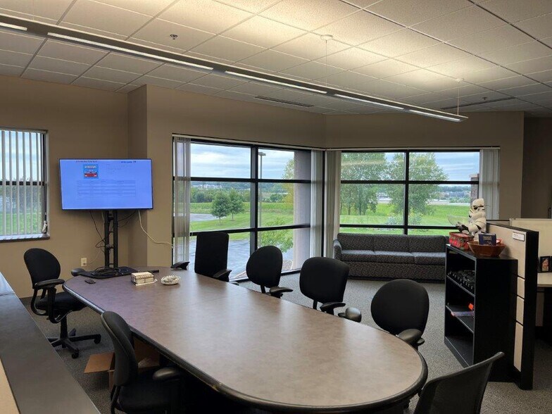 More Photos Of 20855 Kensington Blvd, Lakeville Office For Lease
