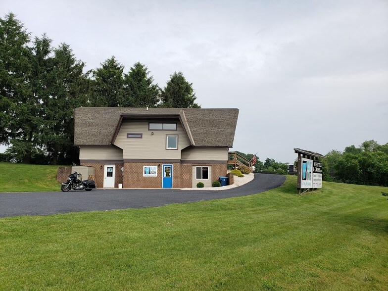 Primary Photo Of 1580-1590 Robinhood Dr, Etters Freestanding For Lease