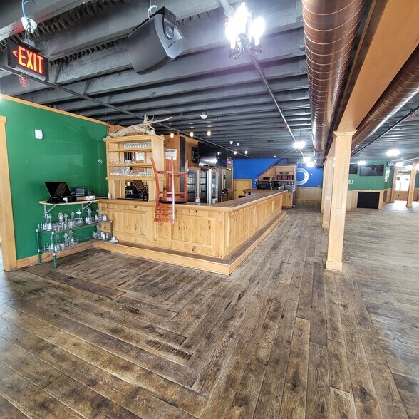 More Photos Of 5381 Abbott Rd, Hamburg Restaurant For Sale