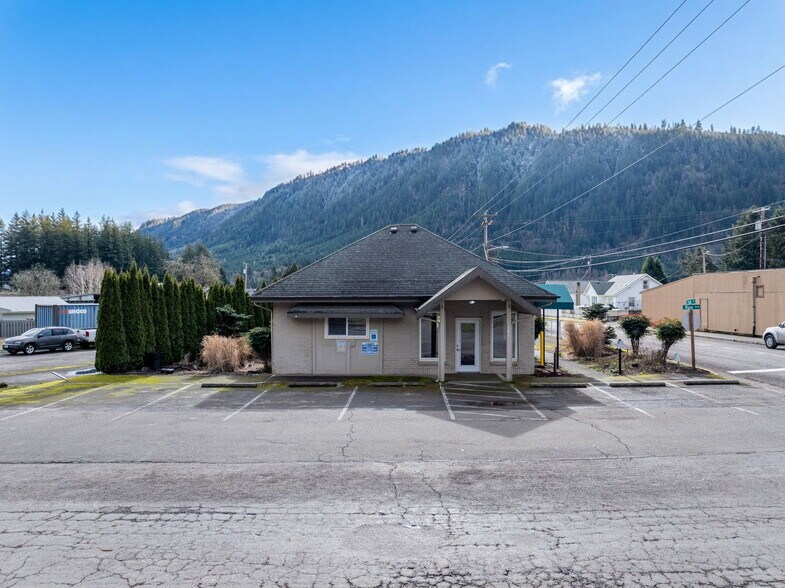 More Photos Of 101 E Main Ave, Morton Office For Sale