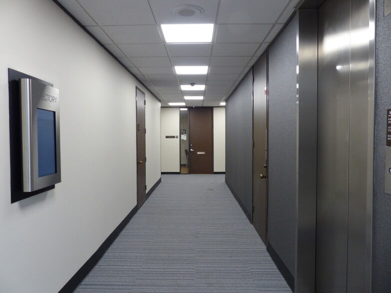More Photos Of 1035 Dairy Ashford Rd, Houston Office For Lease