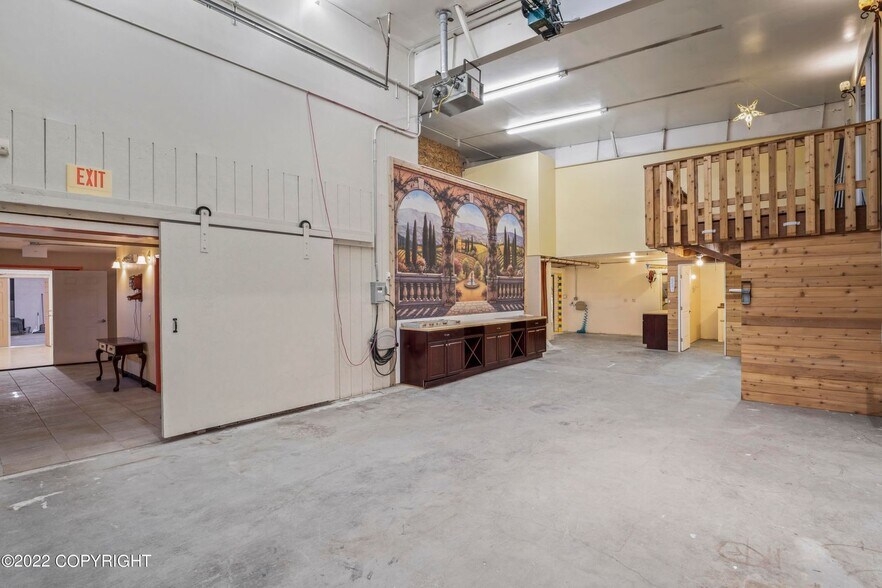 More Photos Of 36142 Pine St, Soldotna Light Manufacturing For Sale