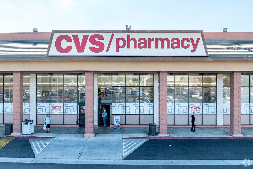 More Photos Of 17136 Magnolia St, Fountain Valley Drugstore For Sale