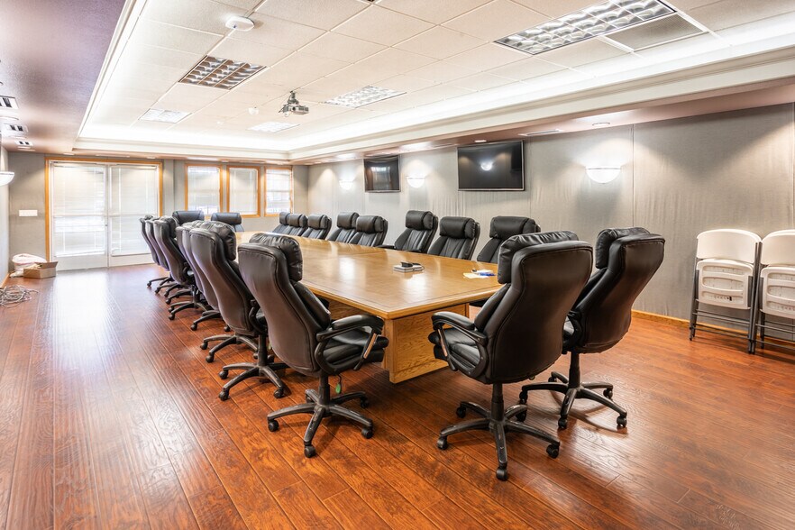 More Photos Of 1227 Bridge St, Yuba City Office For Sale