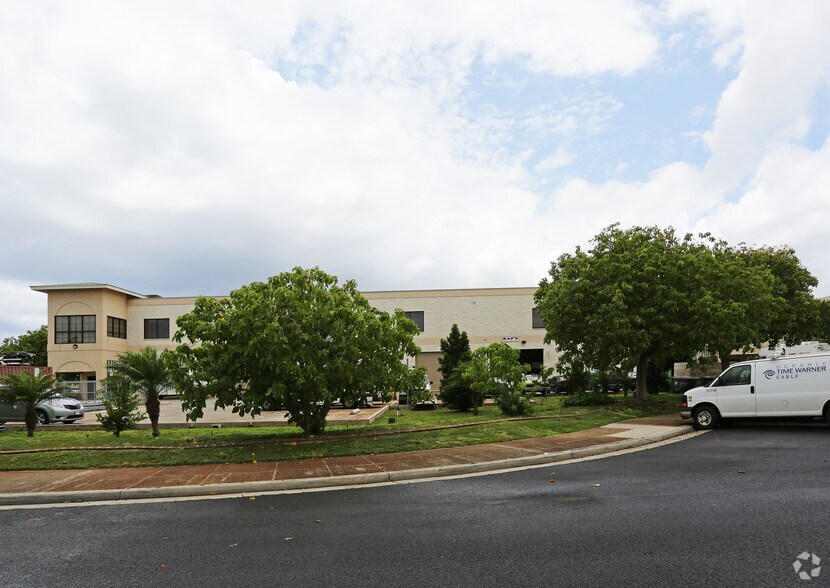 More Photos Of 1034 Lauia St, Kapolei Warehouse For Lease