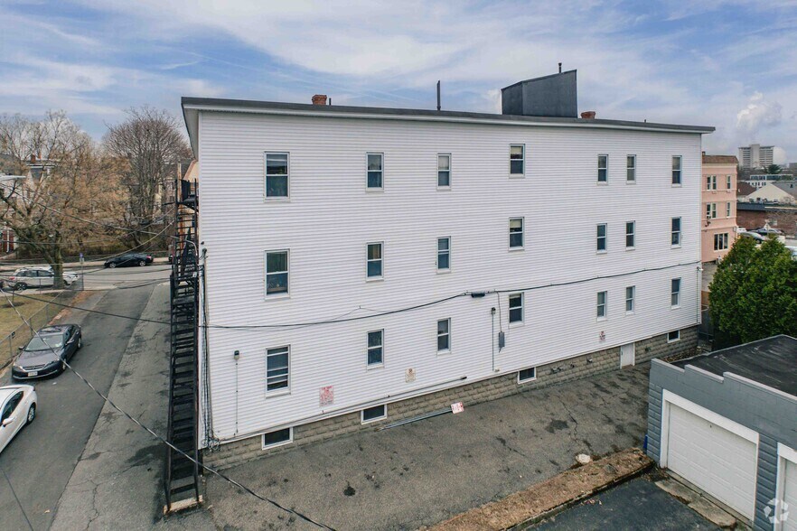 More Photos Of 8-14 Craigie St, Somerville Apartments For Sale