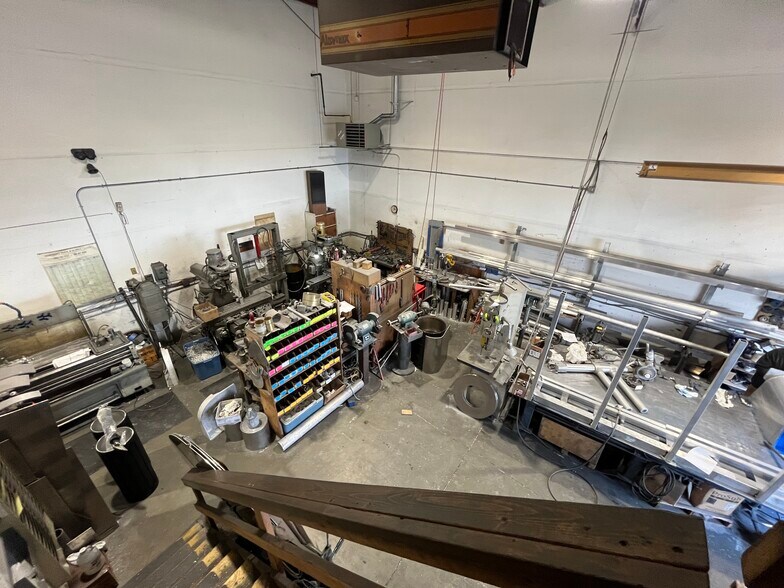 More Photos Of 5625 48th Dr NE, Marysville Manufacturing For Sale