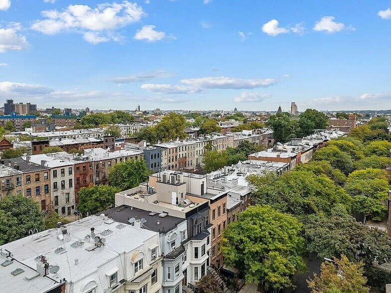 More Photos Of 583 Putnam Ave, Brooklyn Apartments For Sale