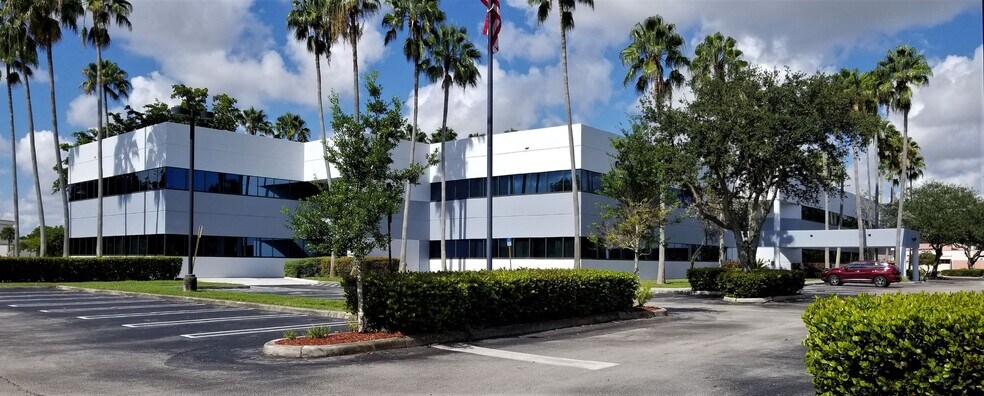 More Photos Of 9750 NW 33rd St, Coral Springs Medical For Lease