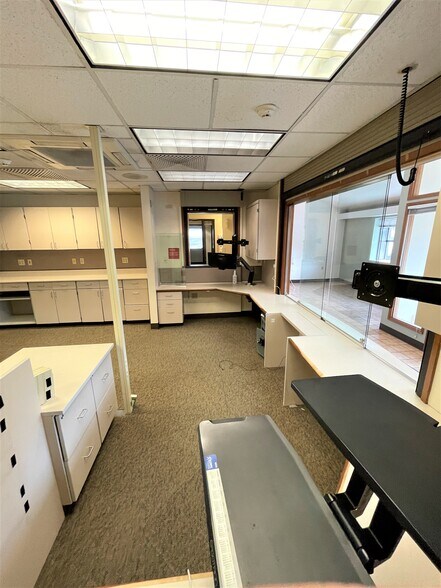 More Photos Of 502 54th Ave E, Fife Office For Lease