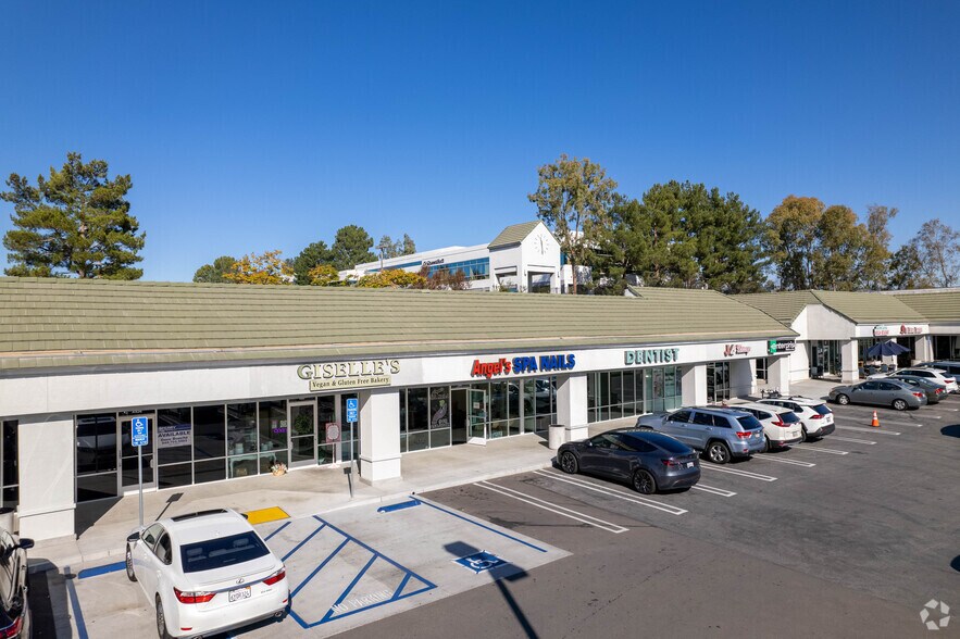 More Photos Of 24401 Ridge Route Dr, Laguna Hills General Retail For Lease