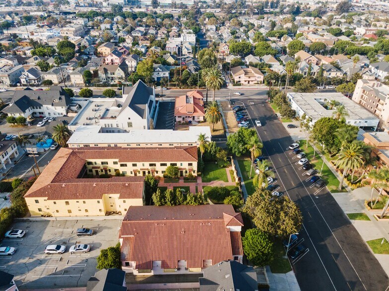 More Photos Of 2623 Ellendale Pl, Los Angeles Apartments For Sale