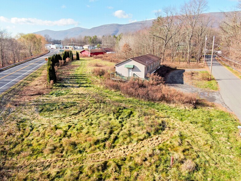 More Photos Of 8 Rt 32A, Saugerties Service Station For Sale