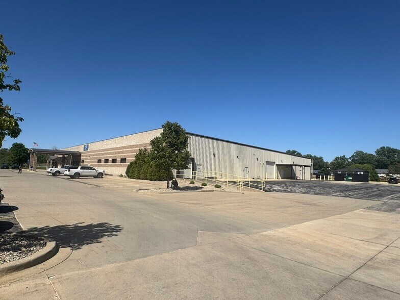 More Photos Of 796 N Sunnyside Rd, Decatur Office For Lease
