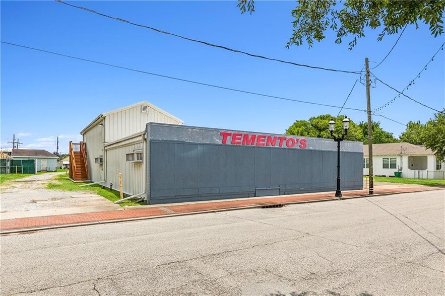 More Photos Of 435 Sala Ave, Westwego Freestanding For Sale