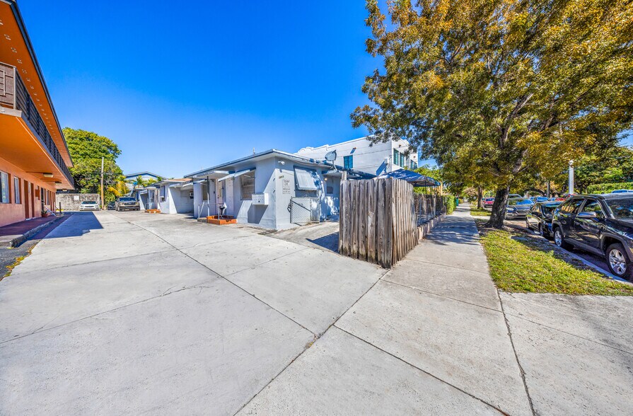 Primary Photo Of 1465 SW 4th St, Miami Apartments For Sale