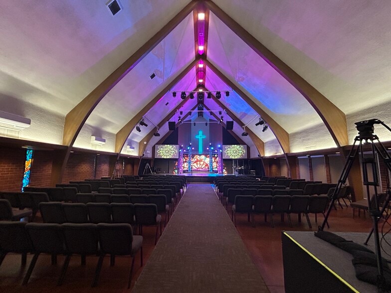 More Photos Of 701 W Broadway, Anaheim Religious Facility For Sale