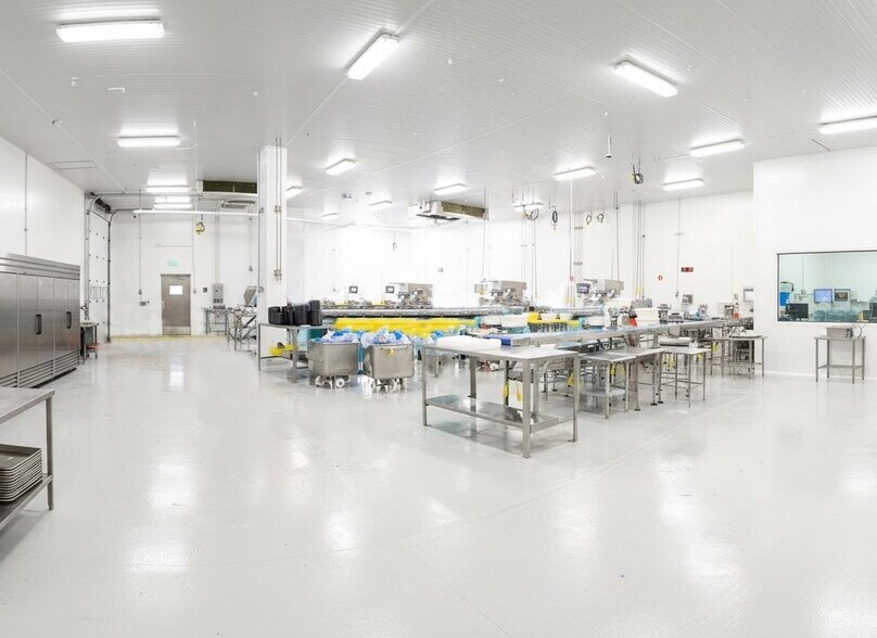 More Photos Of 3120 N Post Rd, Indianapolis Refrigeration Cold Storage For Lease