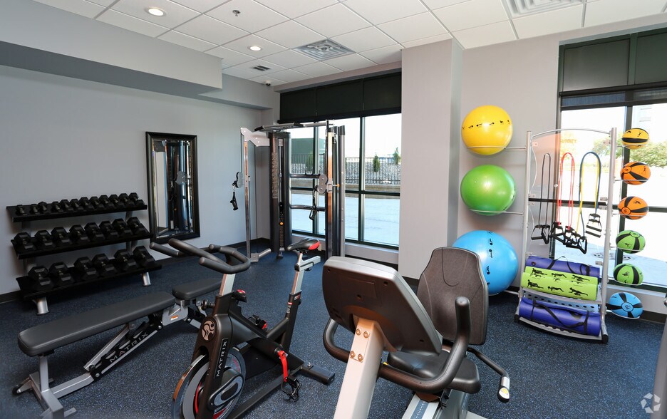 More Photos Of 401 N Washington St, Green Bay Apartments For Lease