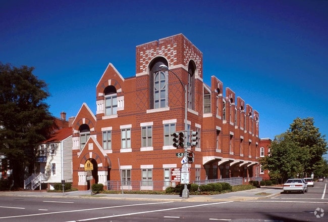 More Photos Of 518 C St NE, Washington Office For Sale