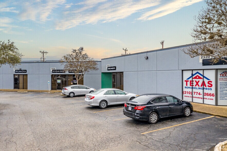 More Photos Of 9929 Broadway St, San Antonio Unknown For Lease