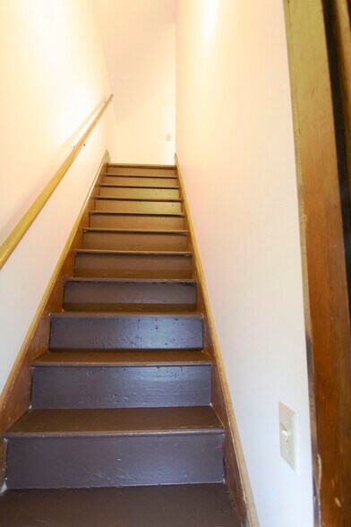 More Photos Of 208 2nd St SW, Carrollton Freestanding For Sale