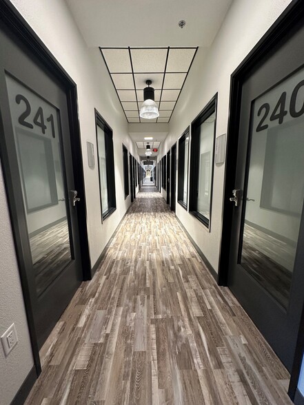 More Photos Of 8813 N Tarrant Pky, North Richland Hills Coworking Space