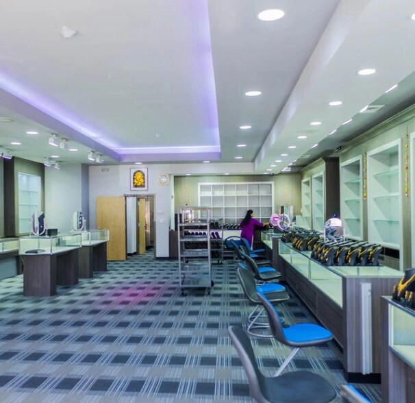 More Photos Of 1850 Lawrenceville Hwy, Decatur Freestanding For Lease