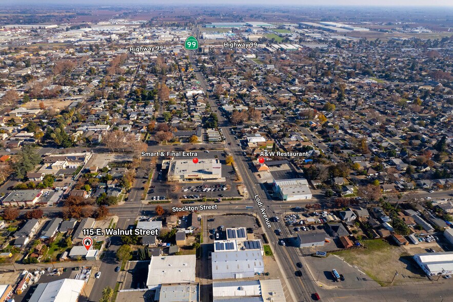 More Photos Of 115 E Walnut St, Lodi Freestanding For Sale