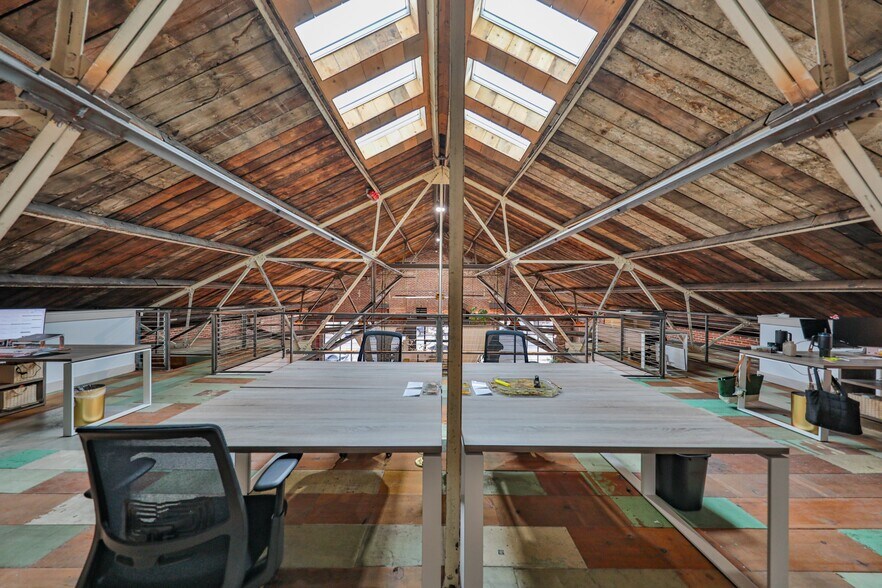 More Photos Of 915 Northampton St, Easton General Retail For Sale