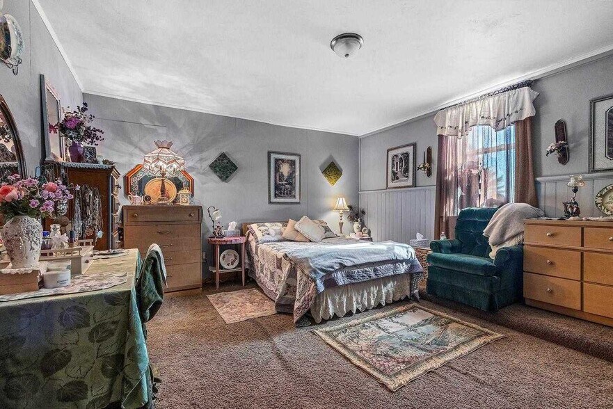 More Photos Of E3261 County Rd S, Casco Sports And Entertainment For Sale