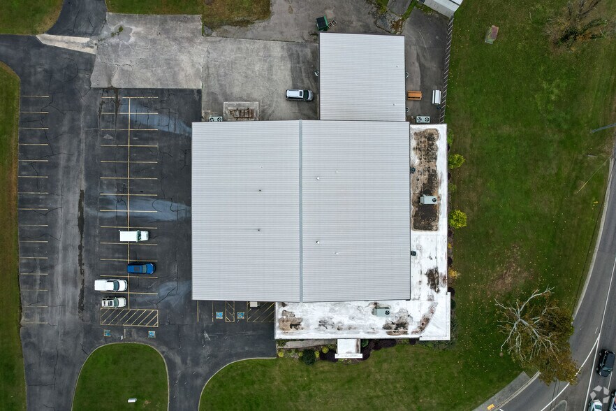 More Photos Of 777 Emory Valley Rd, Oak Ridge Office For Lease